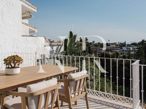 Townhouse for Sale in Atalaya, Estepona, with Golf Views