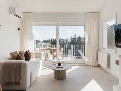 Townhouse for Sale in Atalaya, Estepona, with Golf Views
