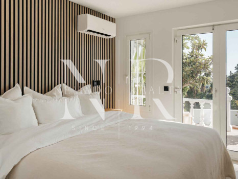 Townhouse for Sale in Atalaya, Estepona, with Golf Views