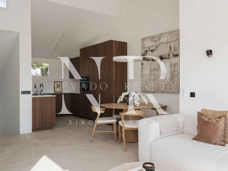 Townhouse for Sale in Atalaya, Estepona, with Golf Views