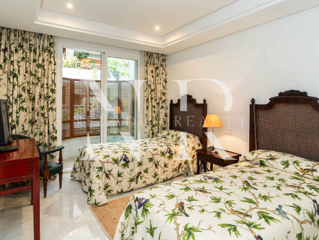 Apartment for sale within Marina Mariola, beachfront
