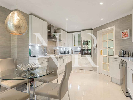 Apartment for sale in Las Alamandas, Marbella