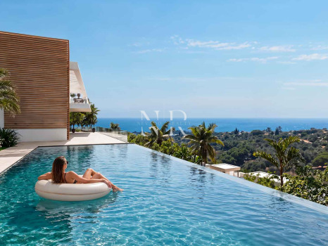 Adosado en venta en Serenity Hills Marbella, Elviria, con vistas al mar