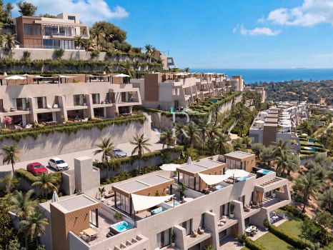 Adosado en venta en Serenity Hills Marbella, Elviria, con vistas al mar