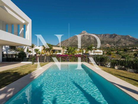 Villa à Lomas del Virrey dans une communauté fermée avec vue panoramique à vendre
