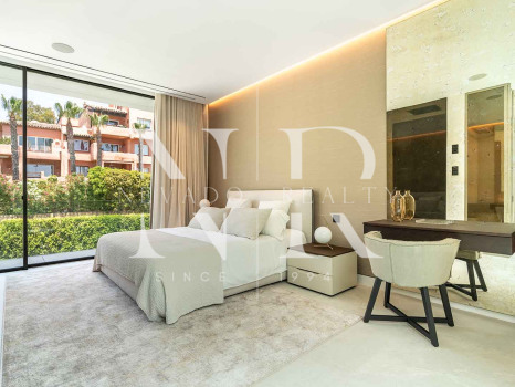 Golden Mile villa very close to the beach for sale