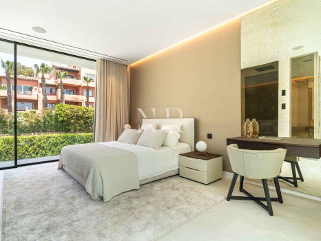 Golden Mile villa very close to the beach for sale