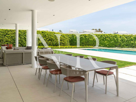 Golden Mile villa very close to the beach for sale