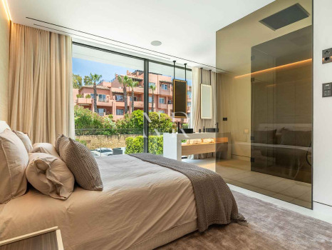 Golden Mile villa very close to the beach for sale