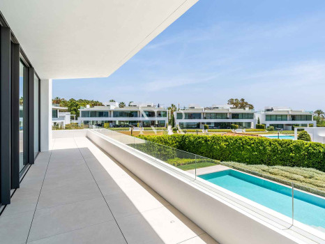 Golden Mile villa very close to the beach for sale