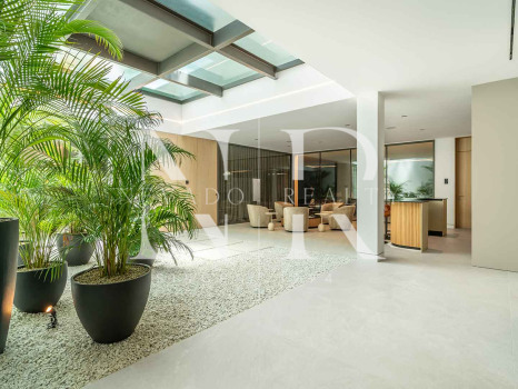 Golden Mile villa very close to the beach for sale