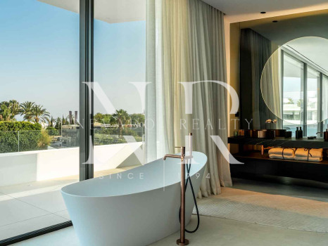 Golden Mile villa very close to the beach for sale