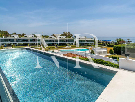 Golden Mile villa very close to the beach for sale
