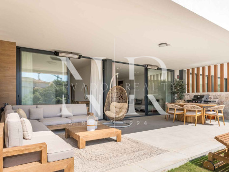 Appartement au rez-de-chaussée d'Artola avec vue panoramique sur la mer à vendre