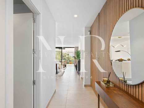 Appartement au rez-de-chaussée d'Artola avec vue panoramique sur la mer à vendre