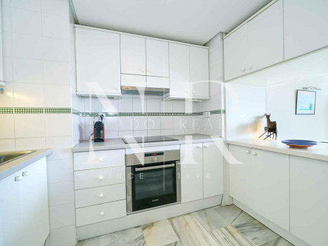 Apartamento en Jardines del Mar en segunda línea de playa con vistas al mar en venta