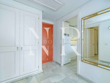 Apartamento en Jardines del Mar en segunda línea de playa con vistas al mar en venta