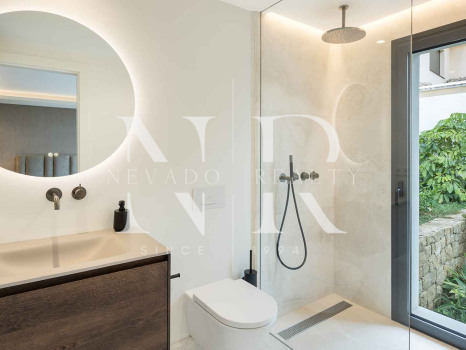 Villa in Nueva Andalucia in Las Brisas Golf with panoramic views for sale