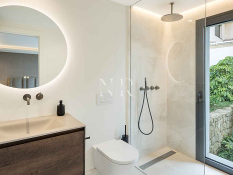 Villa in Nueva Andalucia in Las Brisas Golf with panoramic views for sale