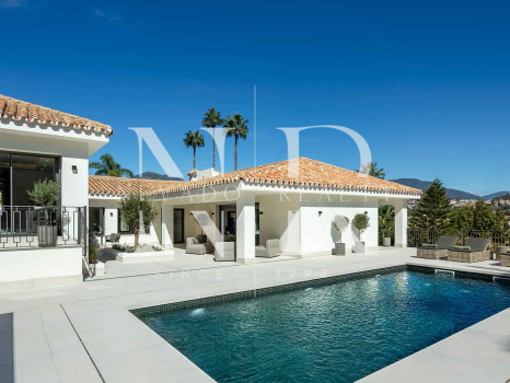 Villa in Nueva Andalucia in Las Brisas Golf with panoramic views for sale