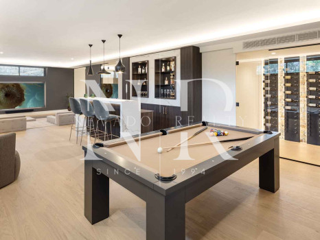 Villa in Nueva Andalucia in Las Brisas Golf with panoramic views for sale