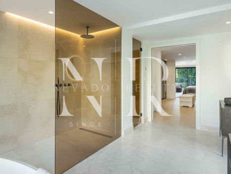 Villa in Nueva Andalucia in Las Brisas Golf with panoramic views for sale
