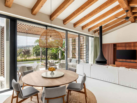 Villa de golf Los Naranjos en première ligne avec vues panoramiques à vendre