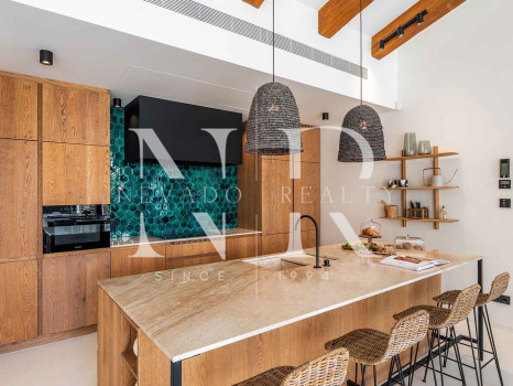 Front line Los Naranjos Golf villa with panoramic views for sale
