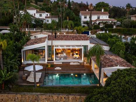 Villa de golf Los Naranjos en première ligne avec vues panoramiques à vendre