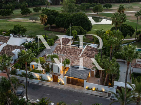 Front line Los Naranjos Golf villa with panoramic views for sale