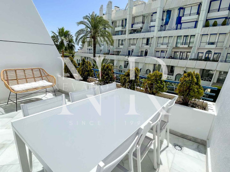 Beach side apartment in Marbella center for rent for short term.