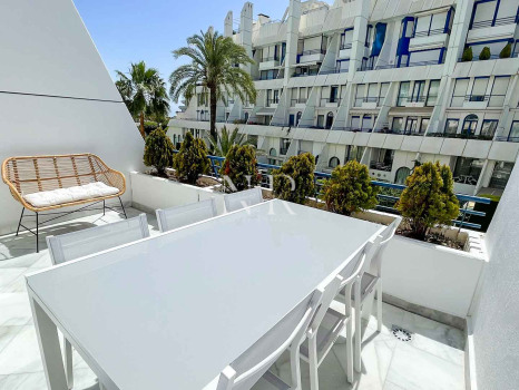 Beach side apartment in Marbella center for rent for short term.