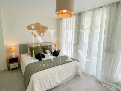 Beach side apartment in Marbella center for rent for short term.