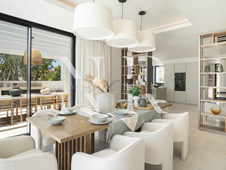 Villa en Urbanización El Herrojo con vistas panorámicas al mar en venta