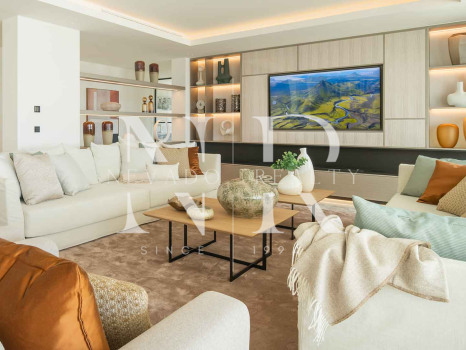 Villa en Urbanización El Herrojo con vistas panorámicas al mar en venta