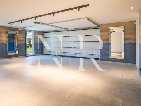 Villa en Urbanización El Herrojo con vistas panorámicas al mar en venta