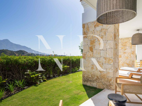 Villa en Urbanización El Herrojo con vistas panorámicas al mar en venta