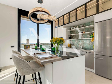 Adosada en Marbella Centro en segunda línea de playa en venta