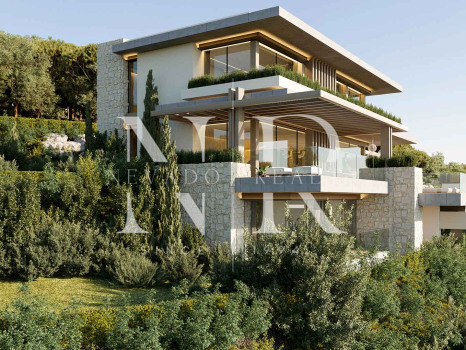 Plot in Sierra Blanca Country Club with panoramic sea views for sale