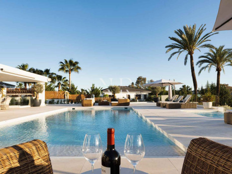 Villa de golf de première ligne à Los Naranjos Golf Club à vendre