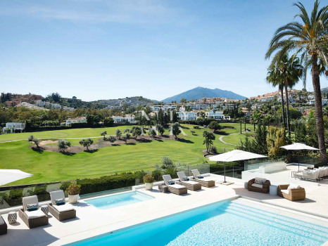 Villa de golf de première ligne à Los Naranjos Golf Club à vendre