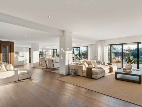 Villa de golf de première ligne à Los Naranjos Golf Club à vendre