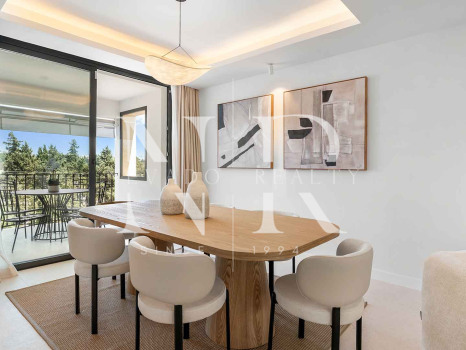 Adosada en Urbanización Los Olivos en primera línea de golf en venta