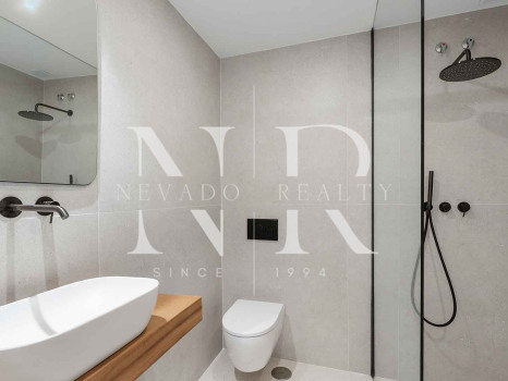 Adosada en Urbanización Los Olivos en primera línea de golf en venta