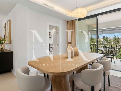 Adosada en Urbanización Los Olivos en primera línea de golf en venta
