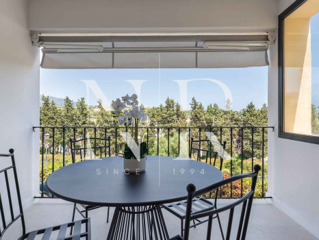 Adosada en Urbanización Los Olivos en primera línea de golf en venta