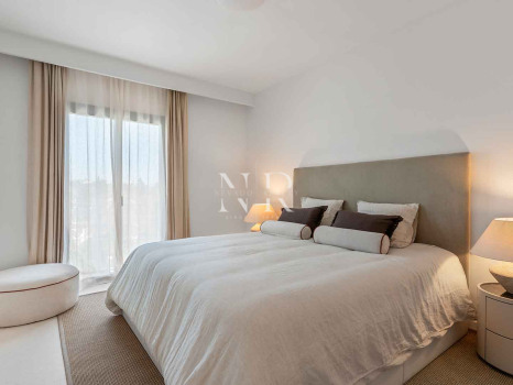 Adosada en Urbanización Los Olivos en primera línea de golf en venta
