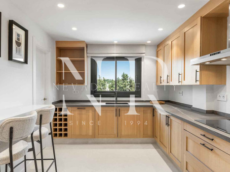 Adosada en Urbanización Los Olivos en primera línea de golf en venta