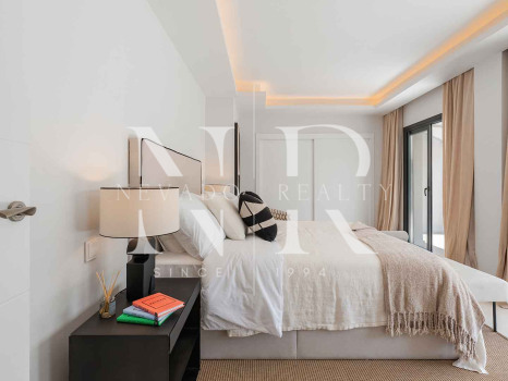 Adosada en Urbanización Los Olivos en primera línea de golf en venta