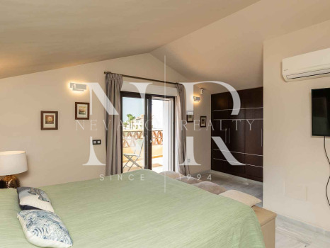 Villa with pool in Bahía de Marbella for long-term rental